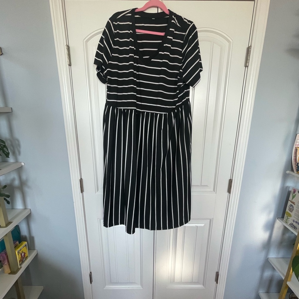 Black and White Striped Dress 3XL with pockets